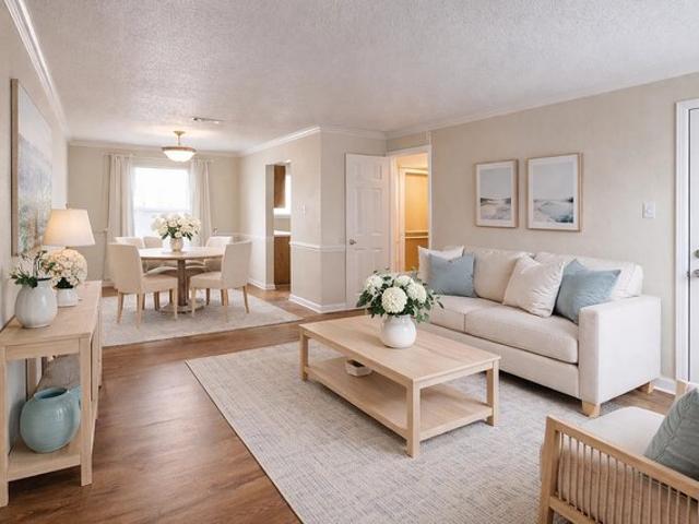 House for sale in Ocean Springs, Mississippi