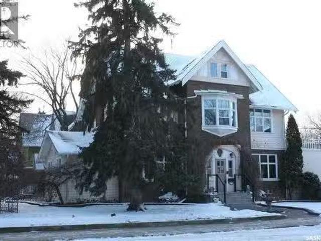 House for sale in Centre Square, Regina