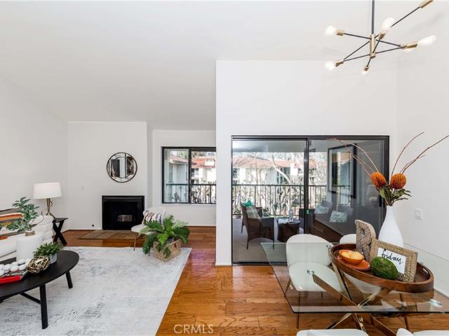 Condo for sale in Oak Creek, Irvine