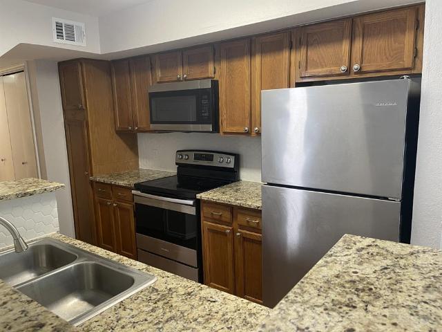 Condo for sale in Arlington, Texas