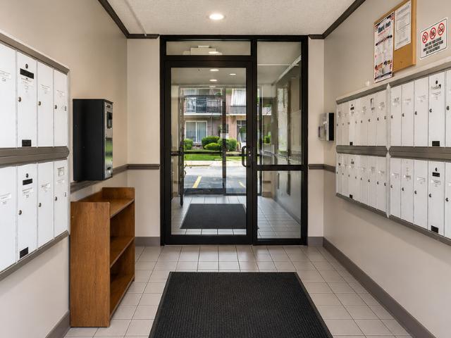 Condo for sale in Lisle, Illinois