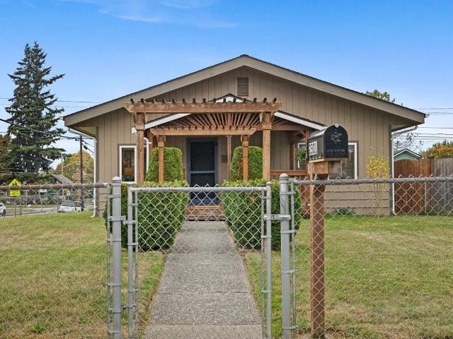 House for sale in Riverside, Everett