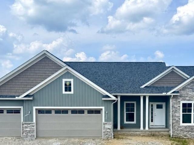 House for sale in Uniontown, Ohio