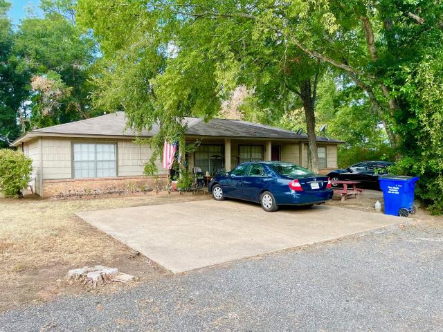House for sale in Crockett, Texas