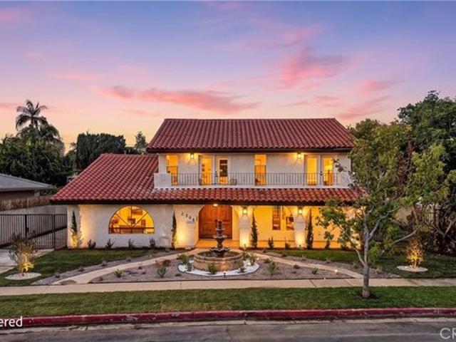 House for sale in Santa Ana, California