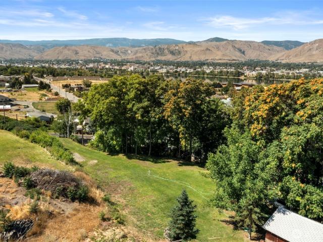 House for sale in East Wenatchee