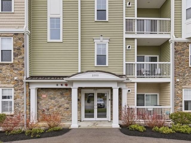 Condo for sale in Walpole, Massachusetts