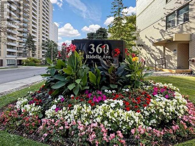 Condo for sale in Eglinton—Lawrence, Toronto