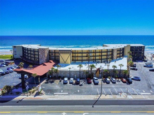 Condo for sale in Daytona Beach, Florida