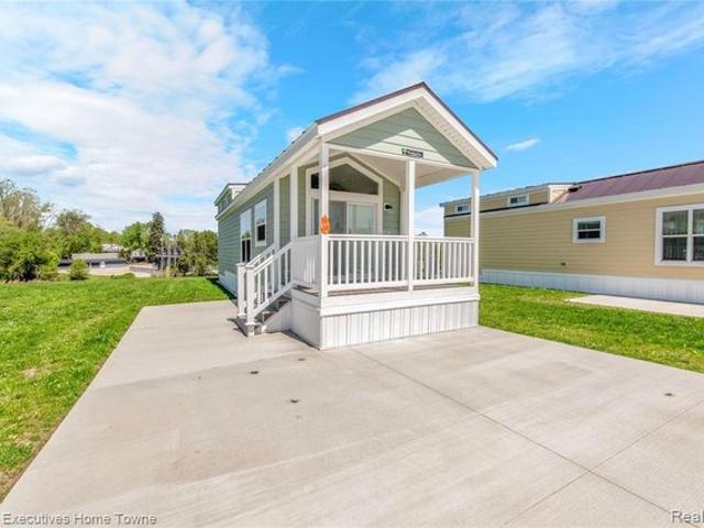 House for sale in Fort Gratiot, Michigan