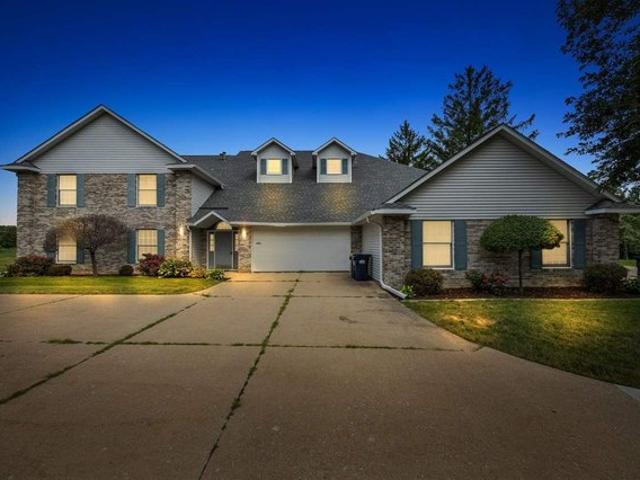 Condo for sale in Iowa City, Iowa