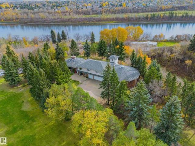 House for sale in Alberta