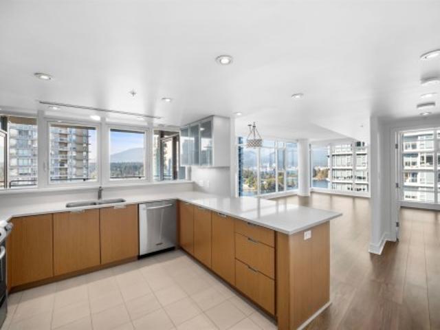 Property for sale in Coal Harbour, Vancouver