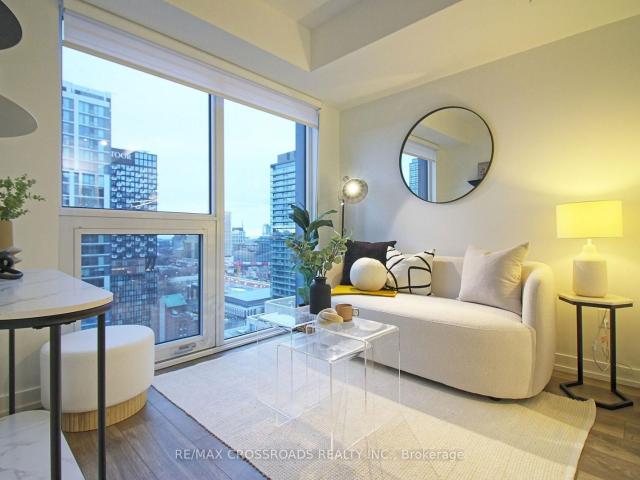 Condo for sale in Toronto, Golden Horseshoe
