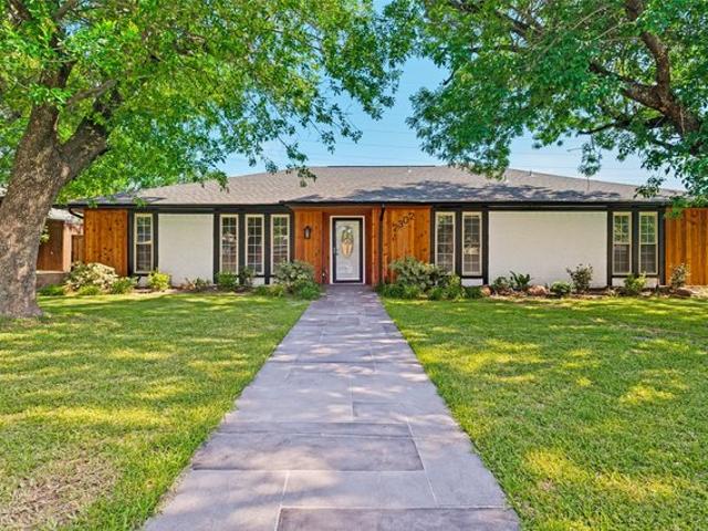 House for sale in Carrollton, Texas