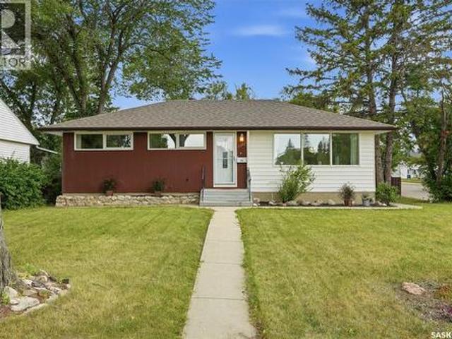 House for sale in Saskatoon, Saskatchewan