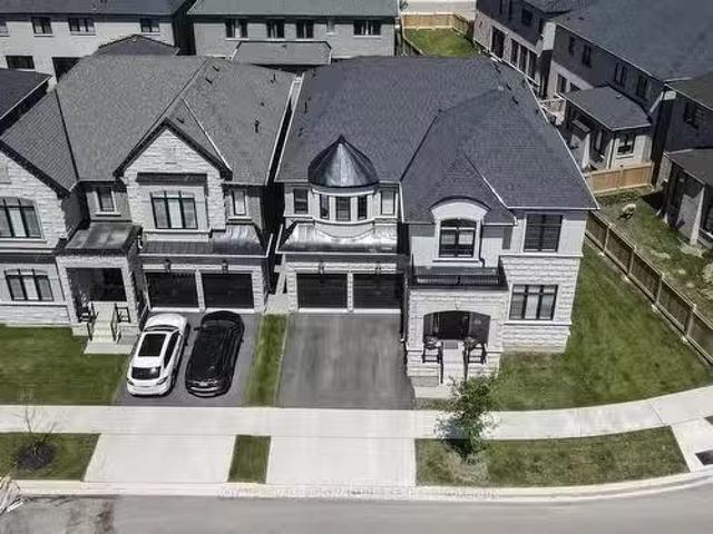 House for sale in Oakville, Ontario