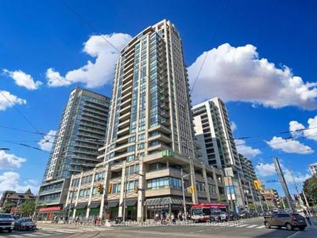 Condo for sale in Toronto—St. Paul's, Toronto