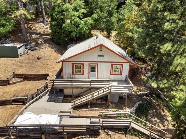 House for sale in Cedarpines Park, California
