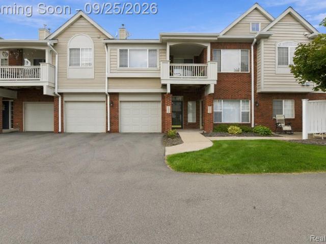 Condo for sale in Parklane, Woodhaven