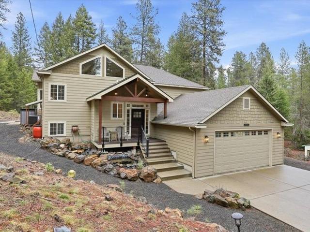 House for sale in Chattaroy, Washington