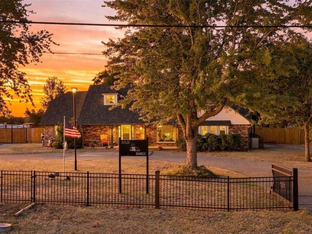 House for sale in El Reno, Canadian County