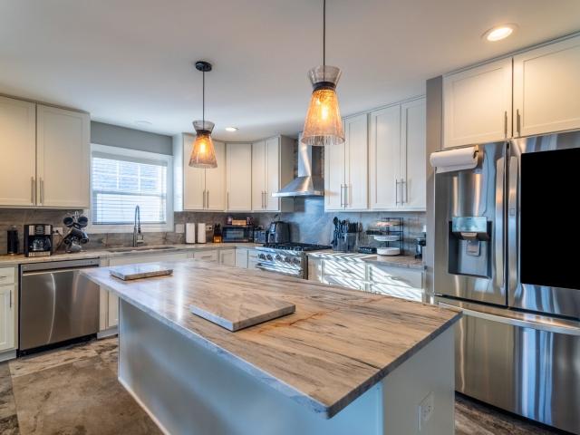 House for sale in Mchenry, Illinois