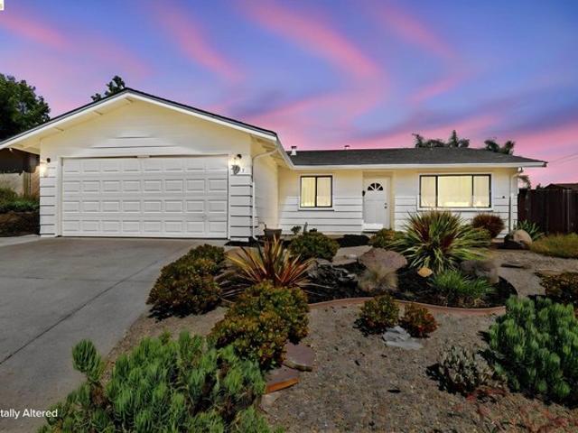 House for sale in Pinole, California