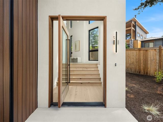 House for sale in Bellevue, Washington