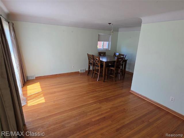 House for sale in Oak Park, Michigan