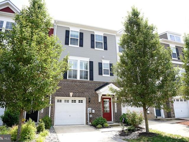 Townhouse for sale in California, Maryland