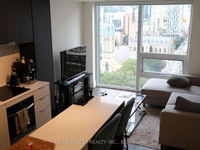 House for rent in Toronto Centre, Toronto