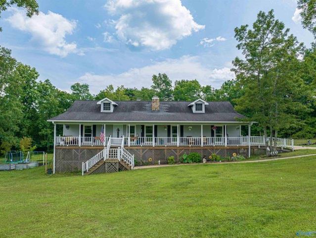 House for sale in Fort Payne, DeKalb County