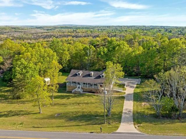 House for sale in Flat Rock, Alabama