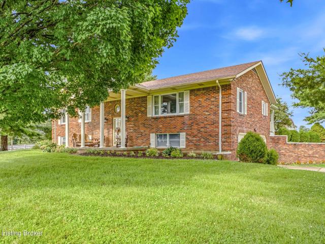 House for sale in Eminence, Kentucky