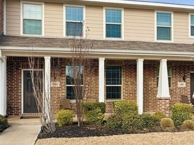 Townhouse for sale in Denton, Texas