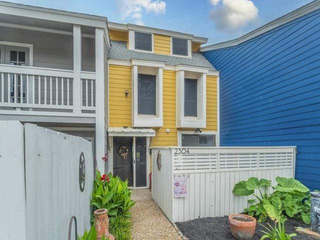 Condo for sale in Willis, Texas