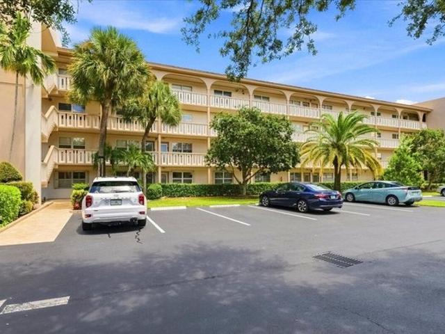 Condo for sale in Coconut Creek, Broward County