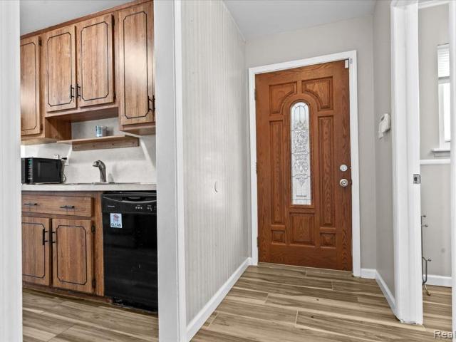 Property for rent in Commerce Township, Michigan
