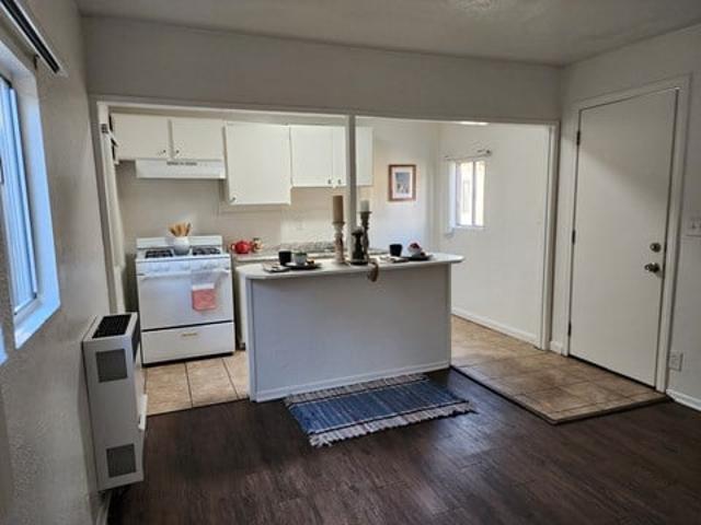 Apartment for rent in Signal Hill Apartment for rent in Signal Hill