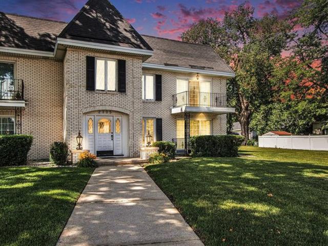 Condo for sale in Highland, Indiana