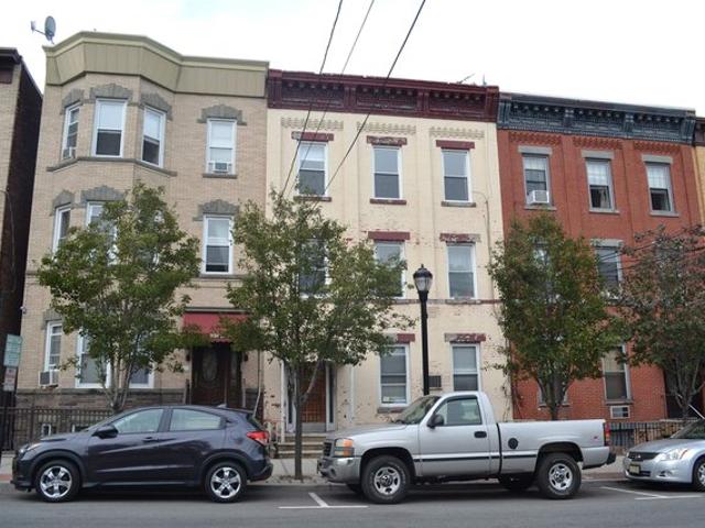 House for sale in Hudson, New Jersey