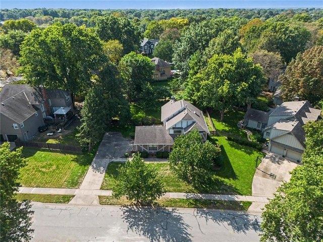 House for sale in Verona Gardens, Leawood