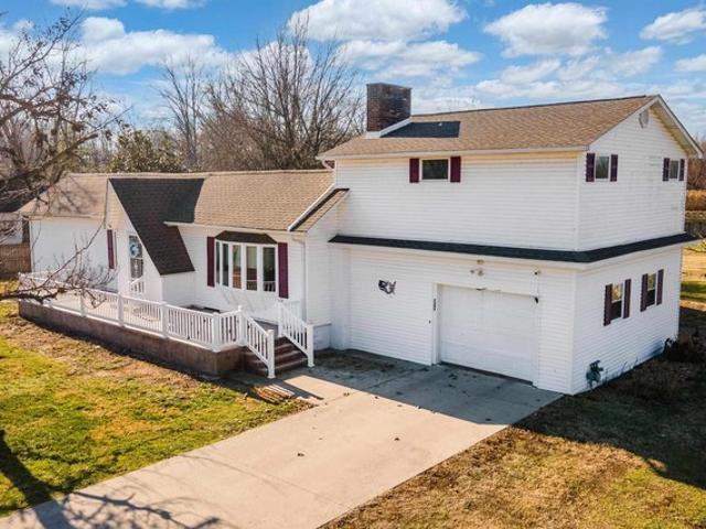 House for sale in Herrin, Illinois