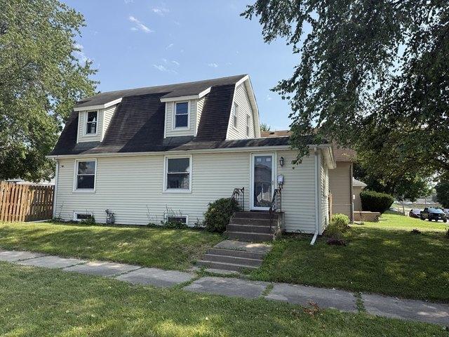 House for sale in Moline, Illinois