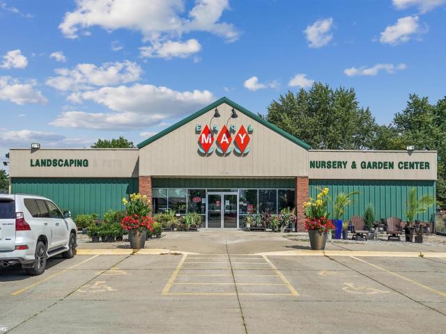 Commercial for sale in Newton, Iowa