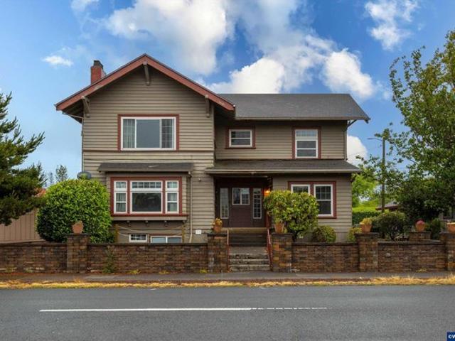 House for sale in Oregonia