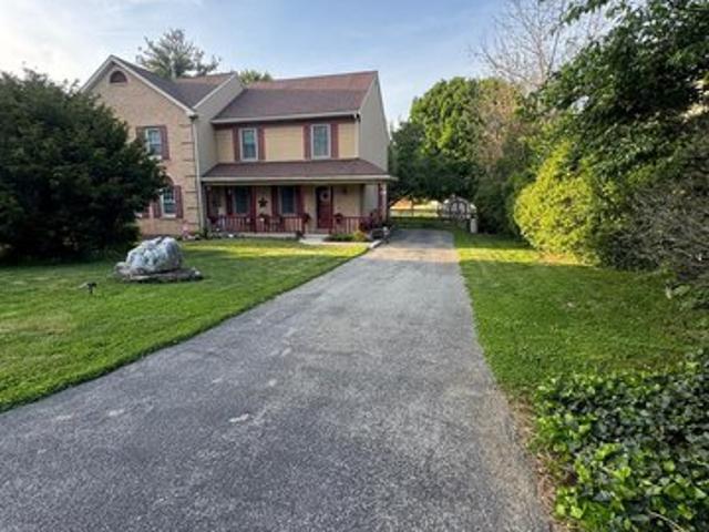 Townhouse for sale in East Petersburg, Pennsylvania