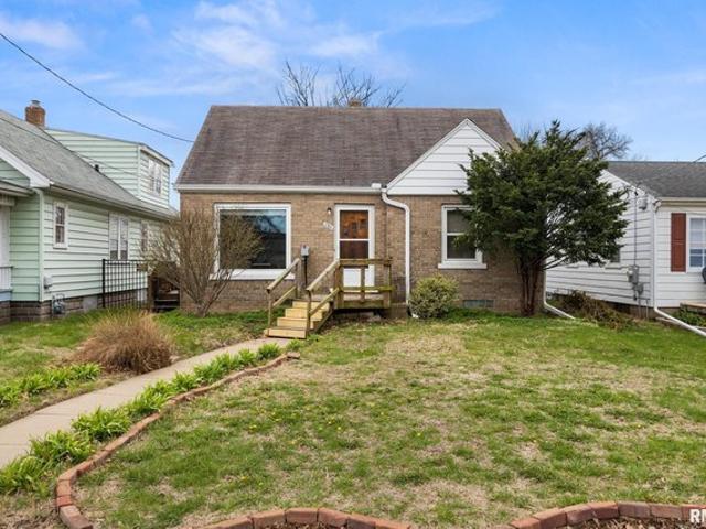 House for sale in Illinois