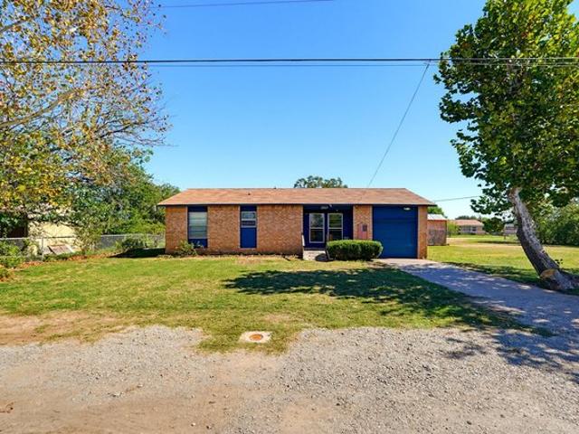 House for sale in Coleman, Coleman County